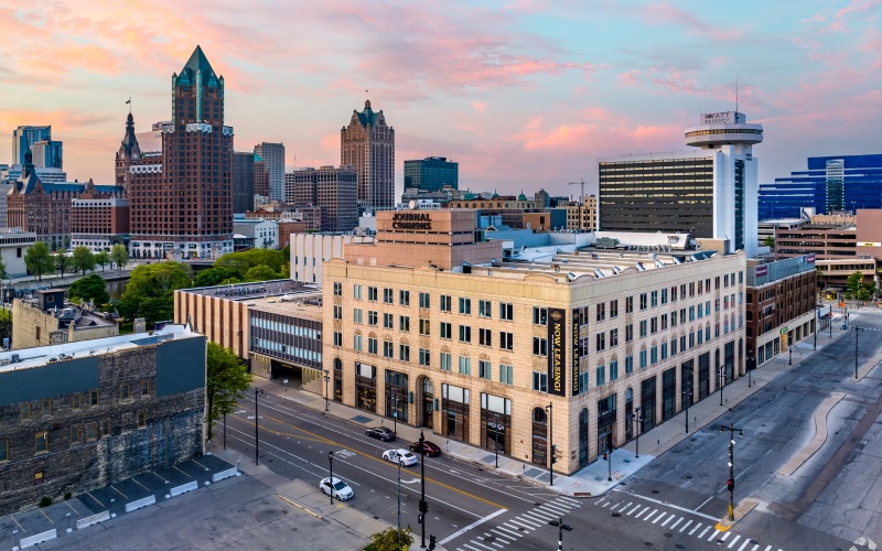 Location & Lifestyle